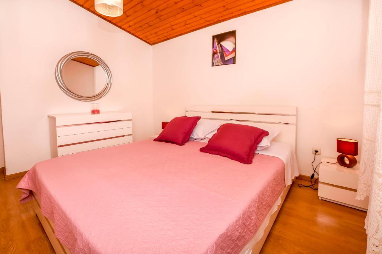 Apartment Mira Primosten Room photo